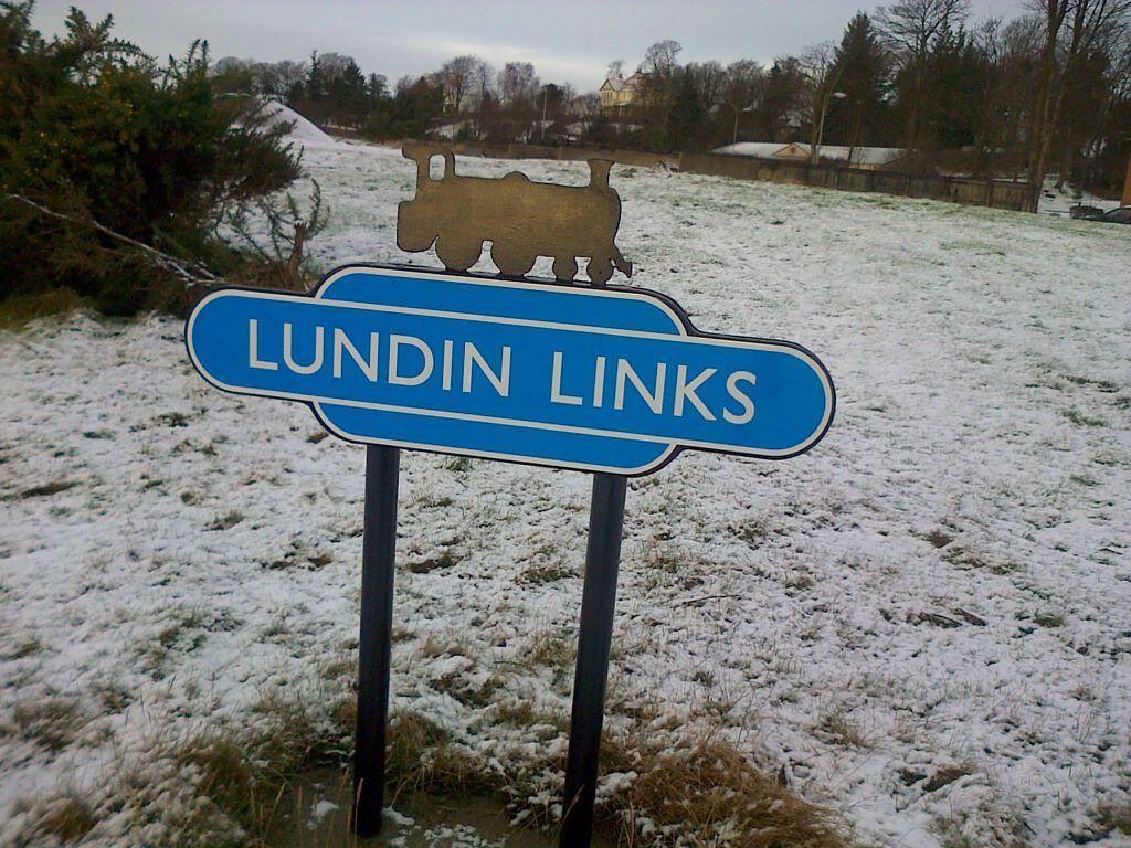 Old Manor Hotel Lundin Links Kültér fotó